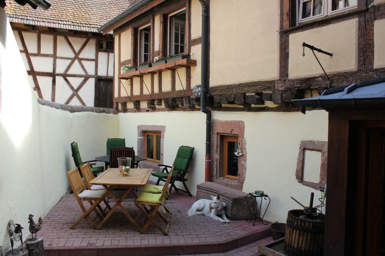 Les Gites Coeur De Vigne Riquewihr Buitenkant foto